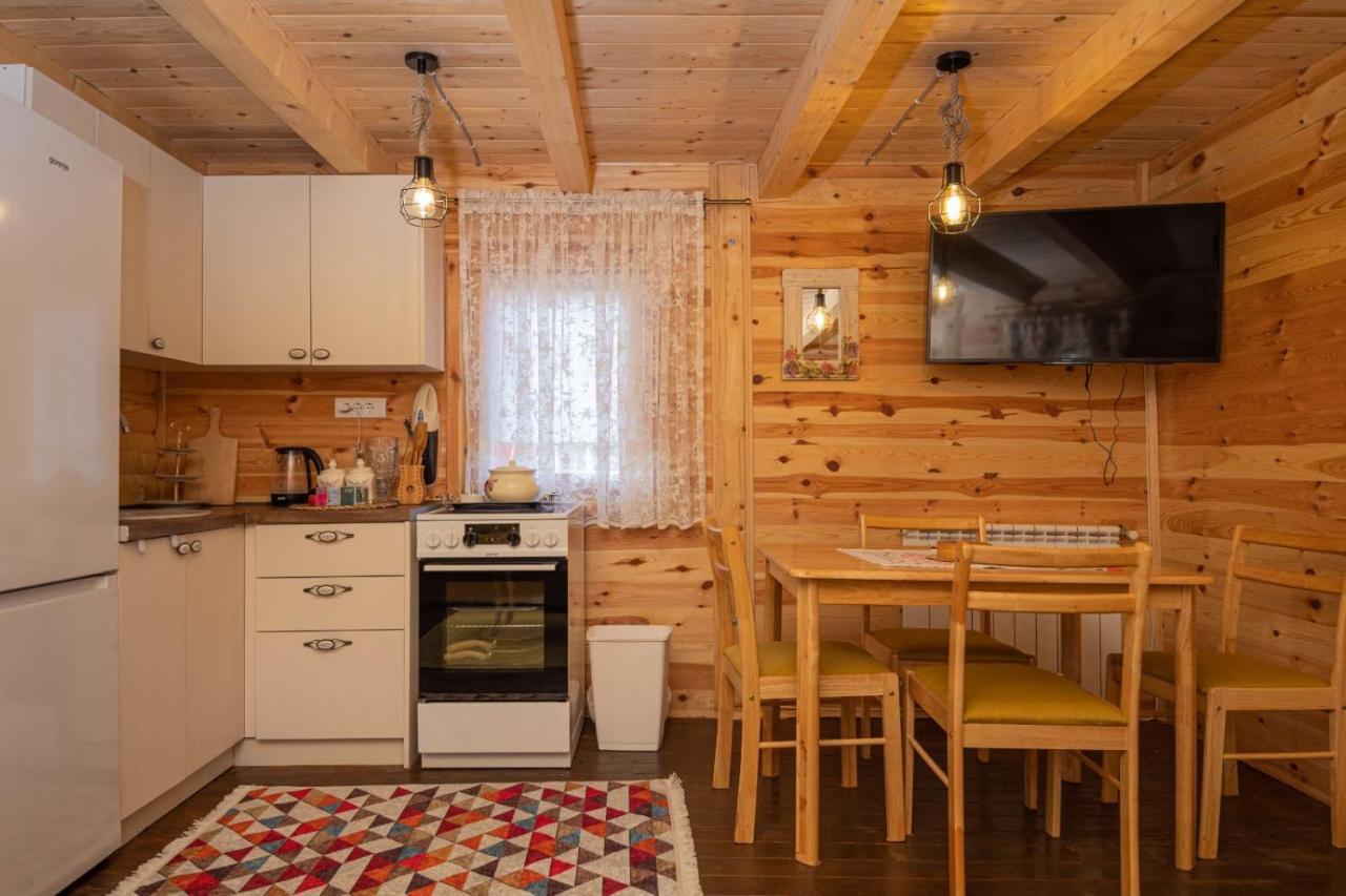 Rustic House Villa โคลาชิน ภายนอก รูปภาพ